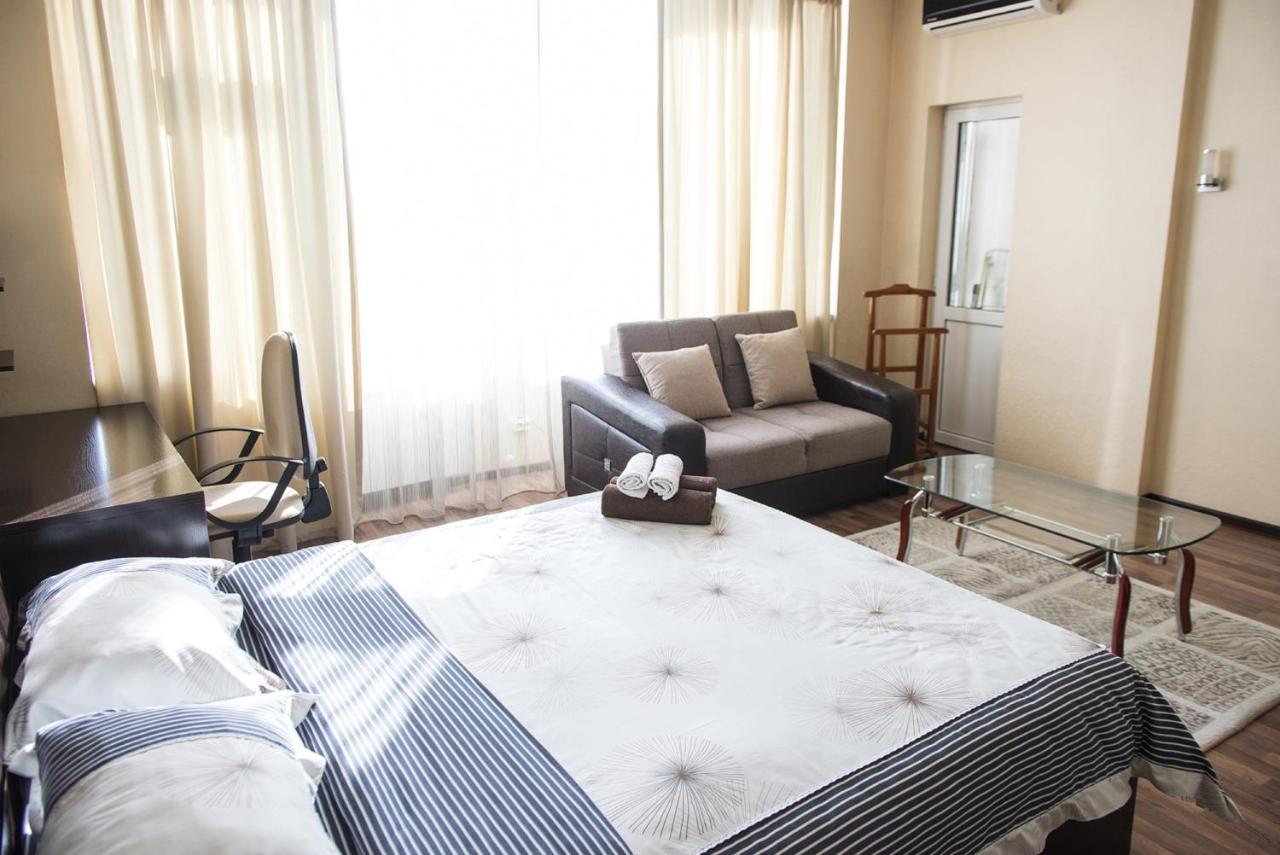 Apartment On Kunayeva 38 Σιμκέντ Εξωτερικό φωτογραφία